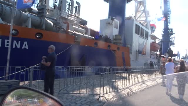 Wereldhavendagen Rotterdam 2022 de Athena van Van Oord, baggerschuit.