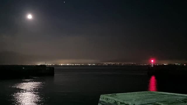 Full moon over Burntisland August 2021