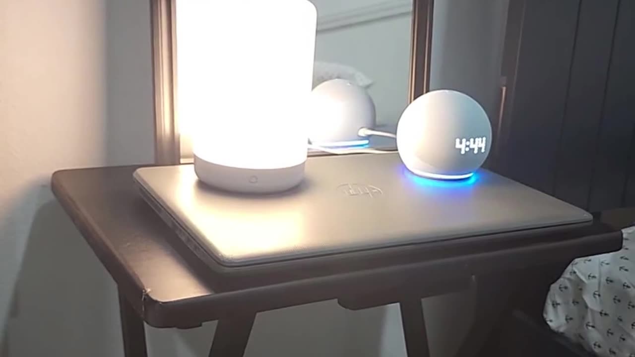 Voice-Activated RGB Bedside Lamps: Smart Home Essentials