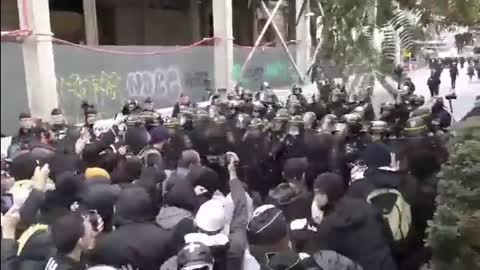 Paris protests against convid-19 passports and mandates today