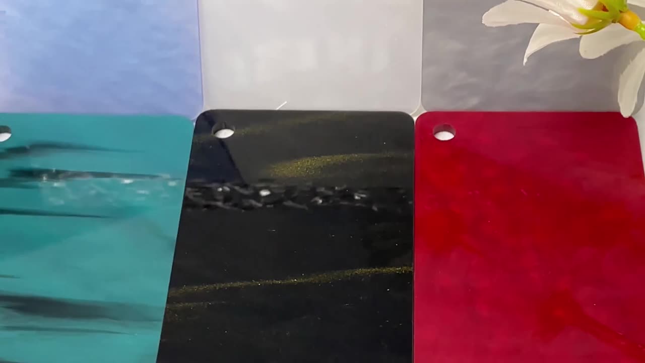 Shimmer with Periwinkle Pearl: Acrylic Bliss!