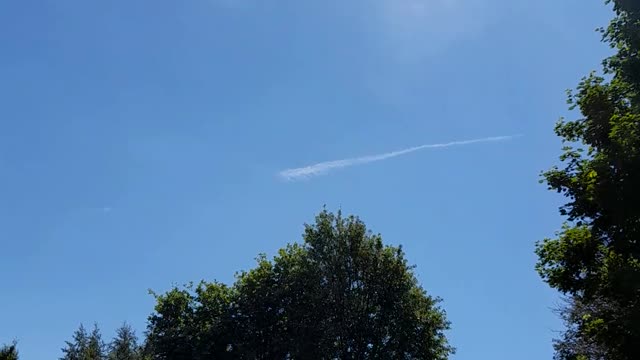 Chemtrailing - First one of the day.