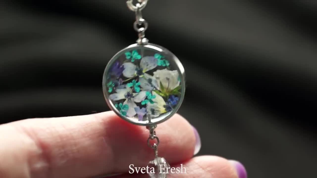 15 Epoxy Resin DIY Ideas JEWELRY IDEAS FOR TEENAGERS | FAIRY PENDANTS MADE OUT OF AN EPOXY RESIN