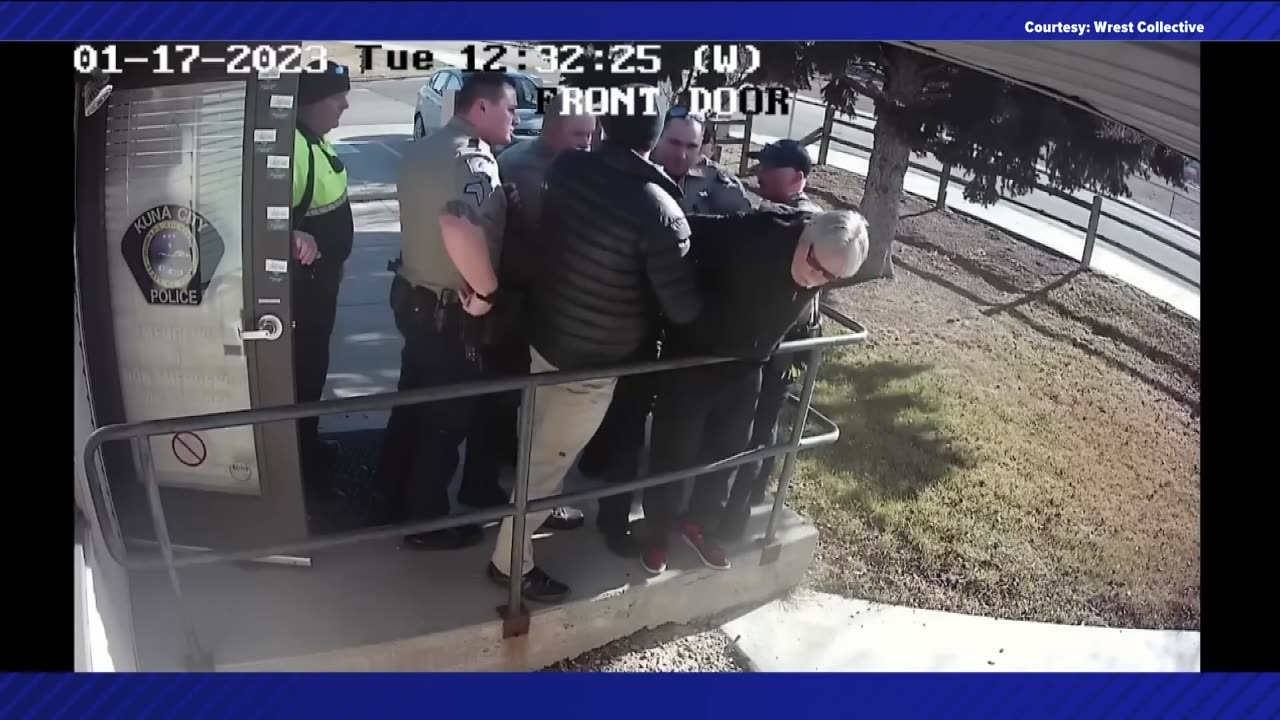 City Pays $250,000 after Abusing Elderly Man for Looking at a Police Car