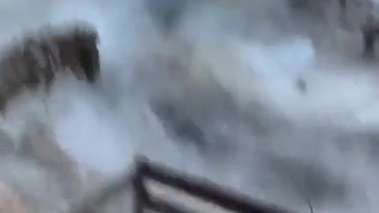 Archival footage of Ukranian T-80 tanks engaging enemy positions