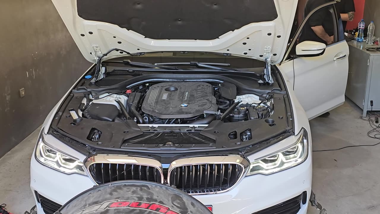 REBUILDING SALVAGED BMW 540i THAT INSURANCE COULDN'T - DIY Project Sugar PT12.8