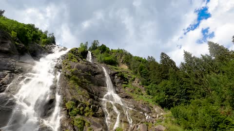 3000 feet waterfall Feels