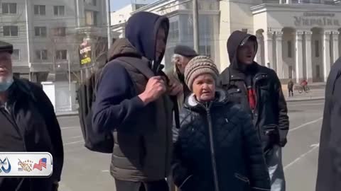 Residents of Kherson have been lining up for humanitarian aid from Russia since 6 am