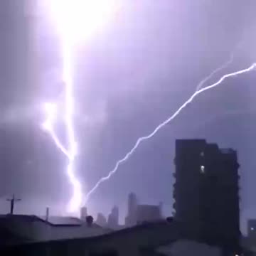 Crazy Lightning