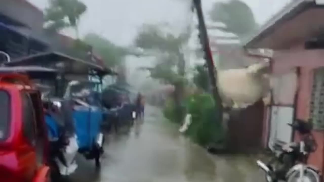 Super Typhoon @ Isabela Santiago City Signal #4 #philippines