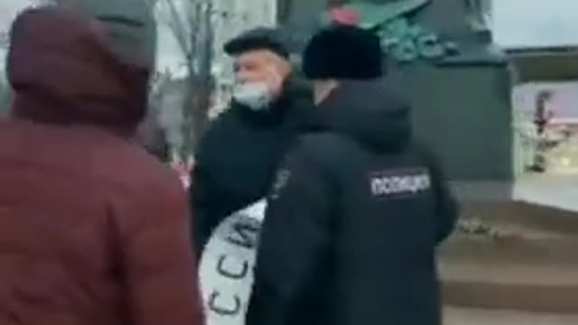 6 people were detained in Moscow for single pickets with the call "No war with Ukraine"