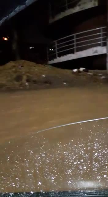 La lluvia ocasionó colapso en algunas vías de Bucaramanga y el área