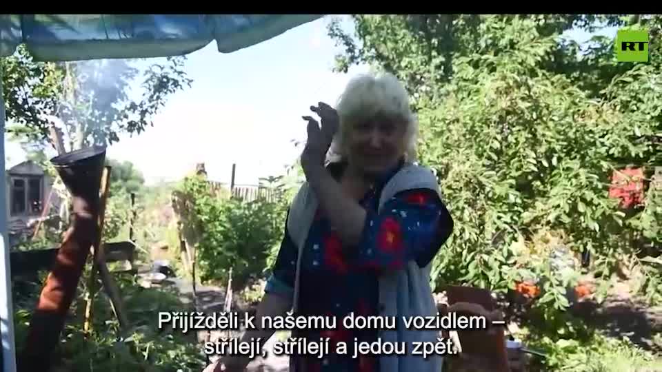 Žena z Mariupolu vypráví, jak ukrajinští vojáci ostřelovali obytné čtvrti