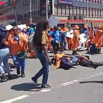 DSW workers protest in Durban CBD
