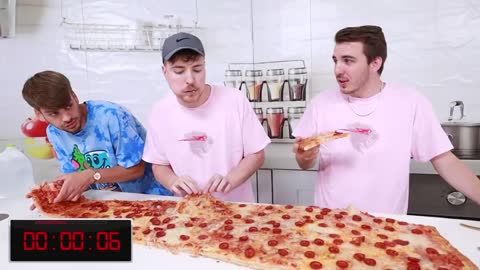 I Ate The World’s Largest Slice Of Pizza