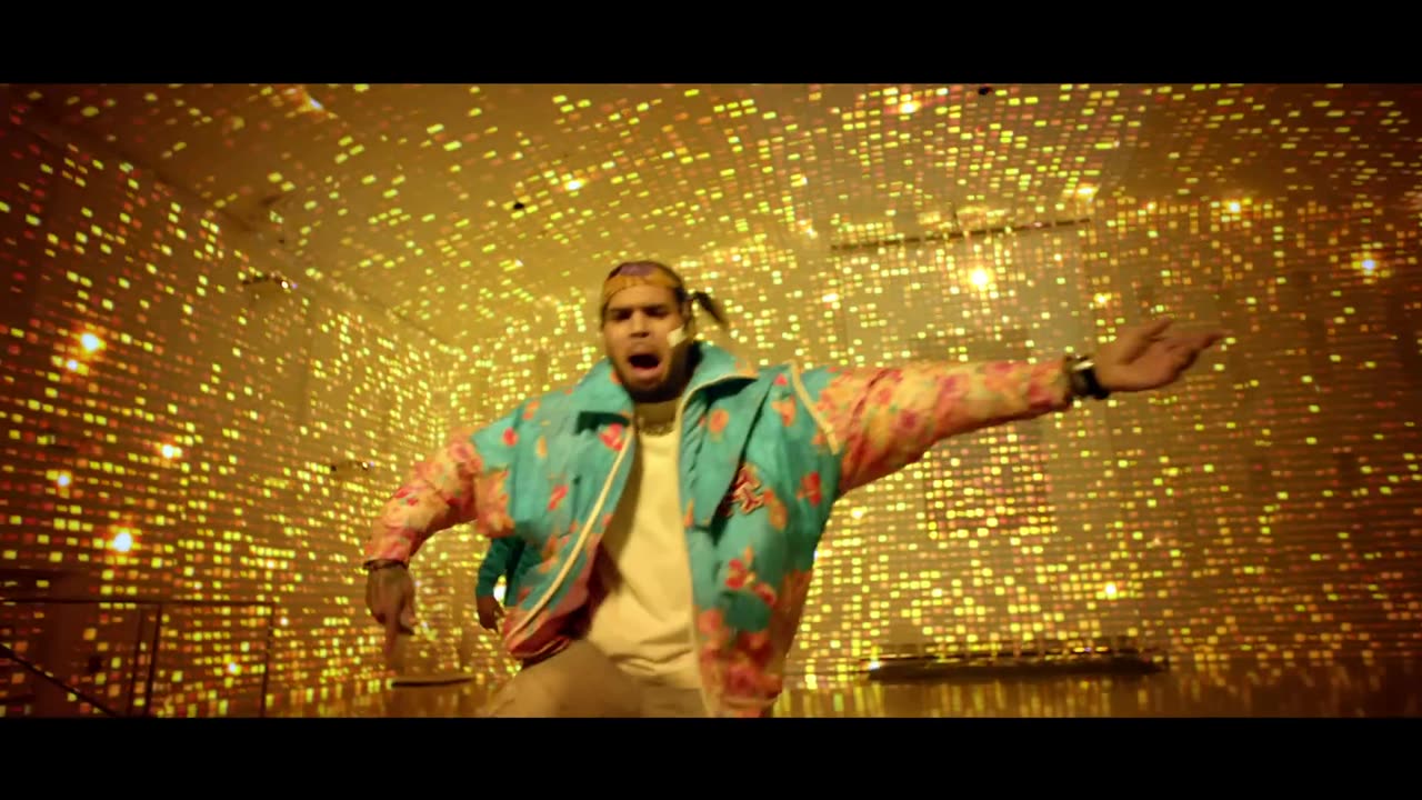 Trey Songz - Chi Chi feat. Chris Brown [Official Music Video]