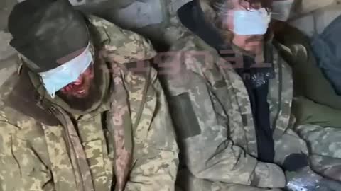 The Russians captured four Ukrainian soldiers in Marinka.