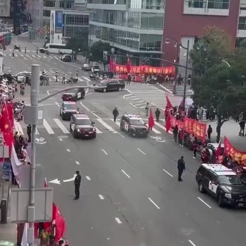 KOMUNISTYCZNA KALIFORNIA WITA KOMUNISTYCZNEGO DYKTATORA