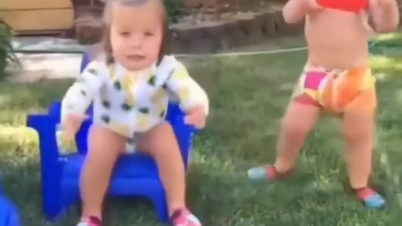 Try not to laugh with these adorable babies 🥰