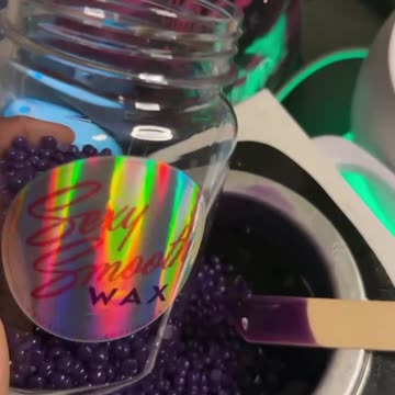 A Sensational Review of Sexy Smooth Purple Seduction Synthetic Hard Wax by @ja.yybeautyetc! 💜✨