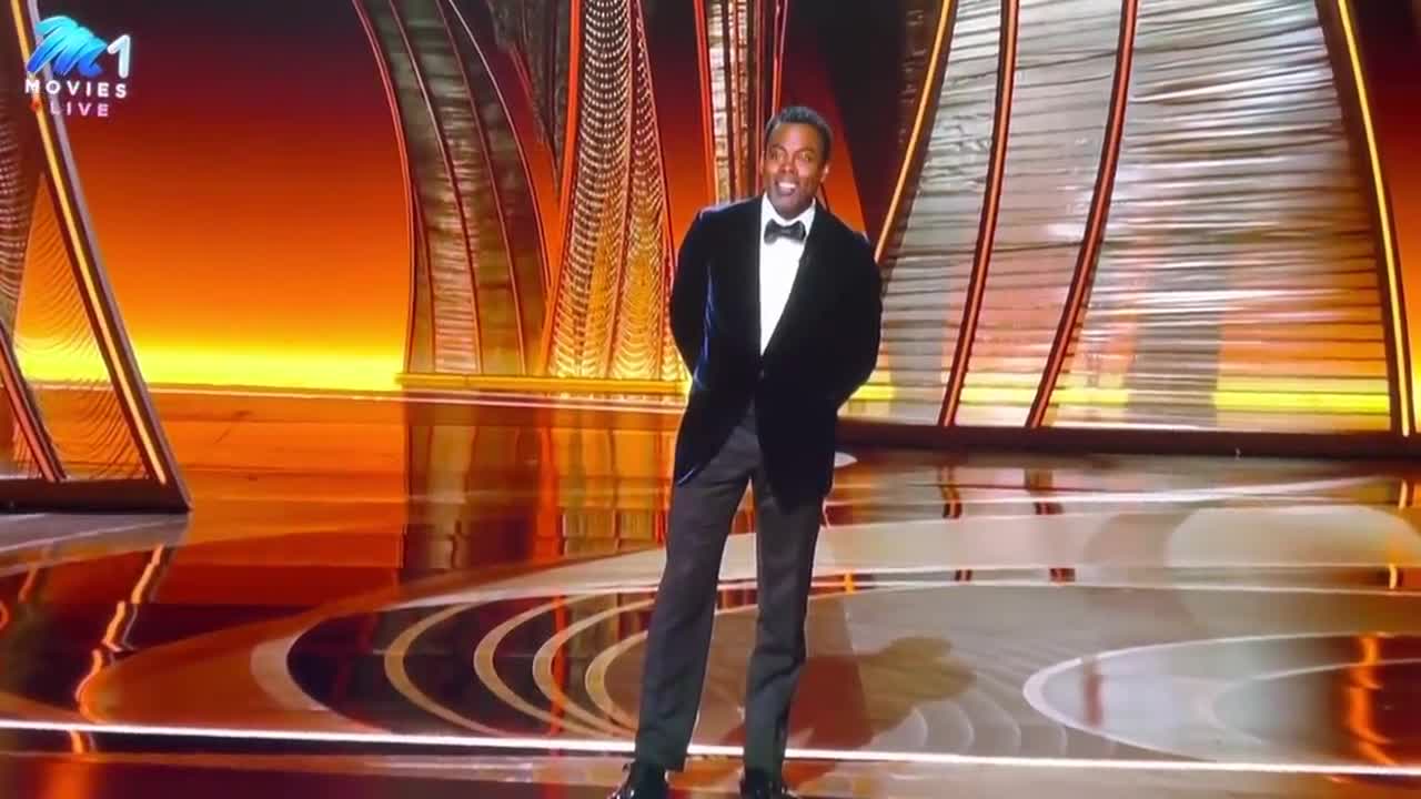 WILL SMITH SMACKS CHRIS ROCK at #2022 OSCARS