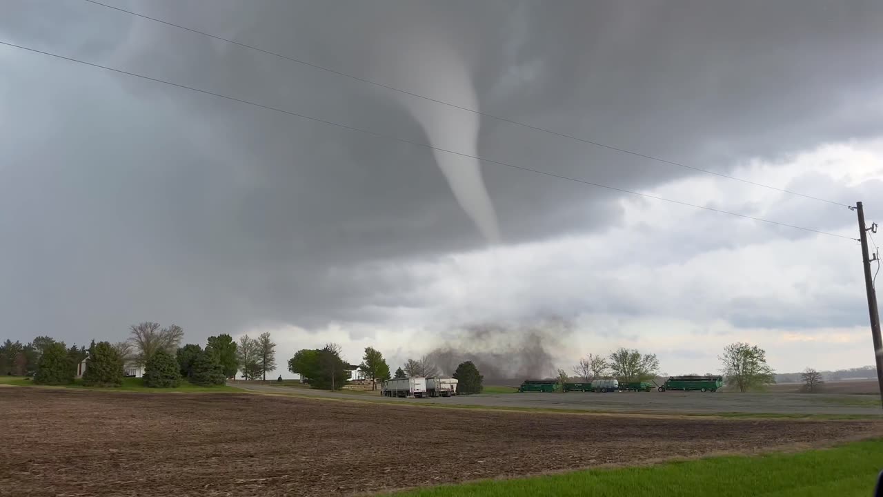 Tornado Touches Down North of Lincoln, Nebraska