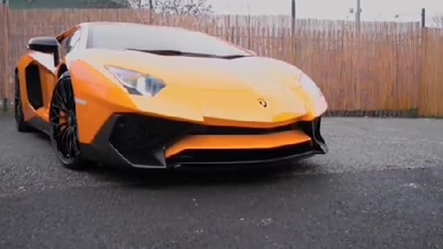 lamborghini family car - Aventador LP750-4