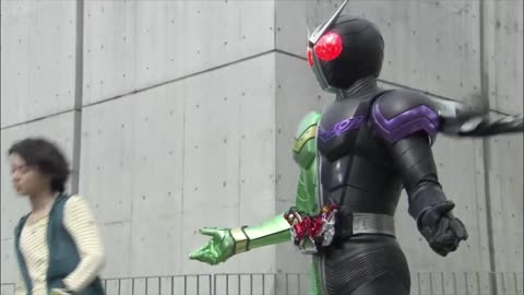 Kamen Rider W E02 'W's Search - The One Who Makes the City Cry' [720p]