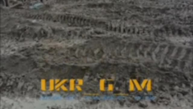 Ukraine tanks struggle to navigate mud