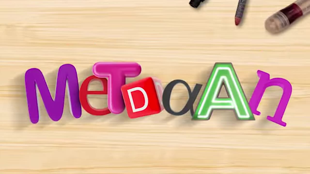 Kudos to these tourists for saving this big guy! 🐘❤️