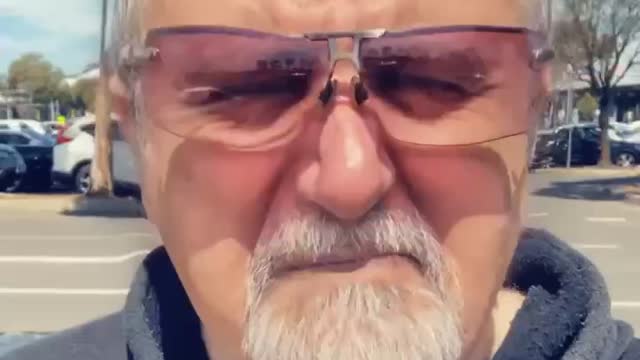 Uncle ConSpiroCy CEO of Apo Piso Labs Rolls Out mRNA No-More Karkino Bum Jabs To Cure All Cancers 👀