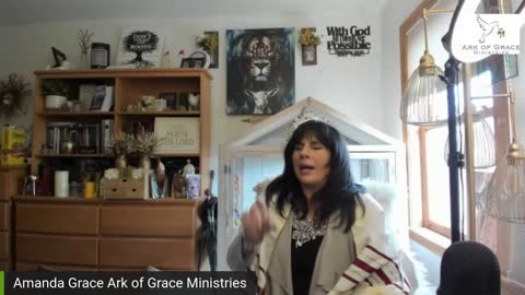 Amanda Grace Talks - The Spirit is Moving
