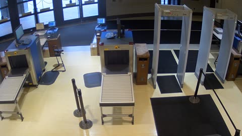 7134CVCULNScreeningLane3_2021-01-06_09h15min25s577ms.mp4