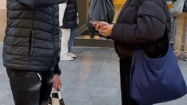 Elle a trouvez la bonne technique 😂