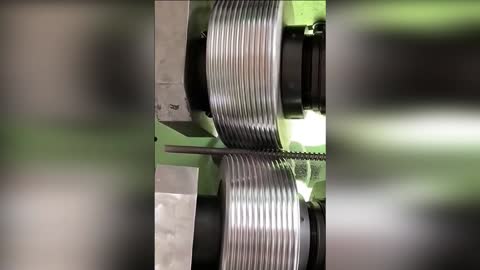 HOW TO CUT THE THREAD