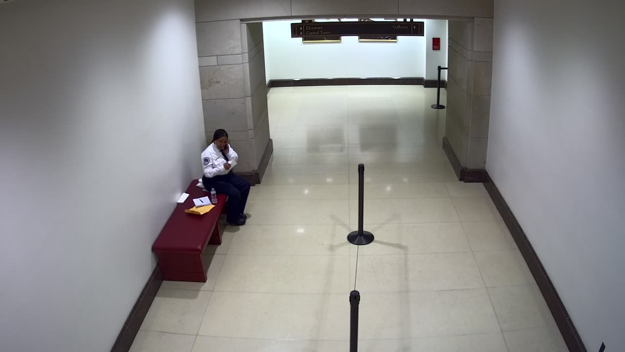 7080CVCULElevator17-18toGalleries_2021-01-05_16h00min01s520ms.mp4