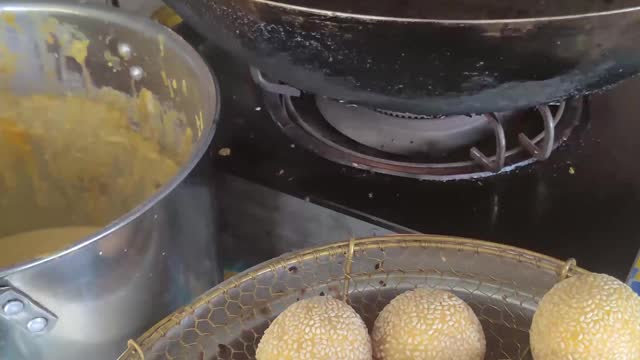 Malaysian street food Kuih Bom