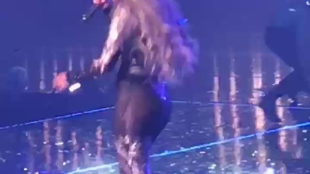 Jennifer Lopez in Vegas Shaking that Booty