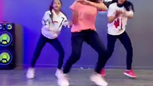 Akkad Bakkad Song Dance Video || #shorts #dance