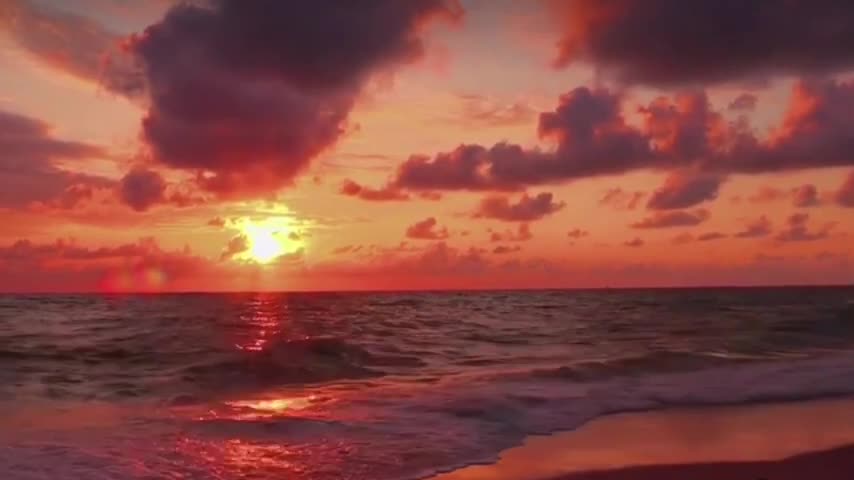 The sun is the most charming at this moment