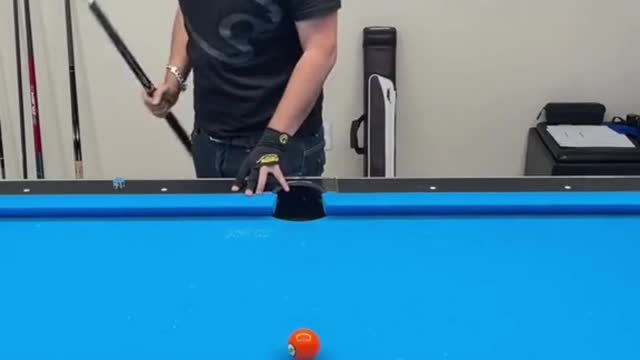 Learn playing pool in 1 minute