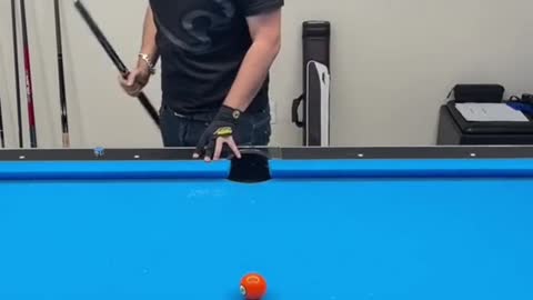 Learn playing pool in 1 minute