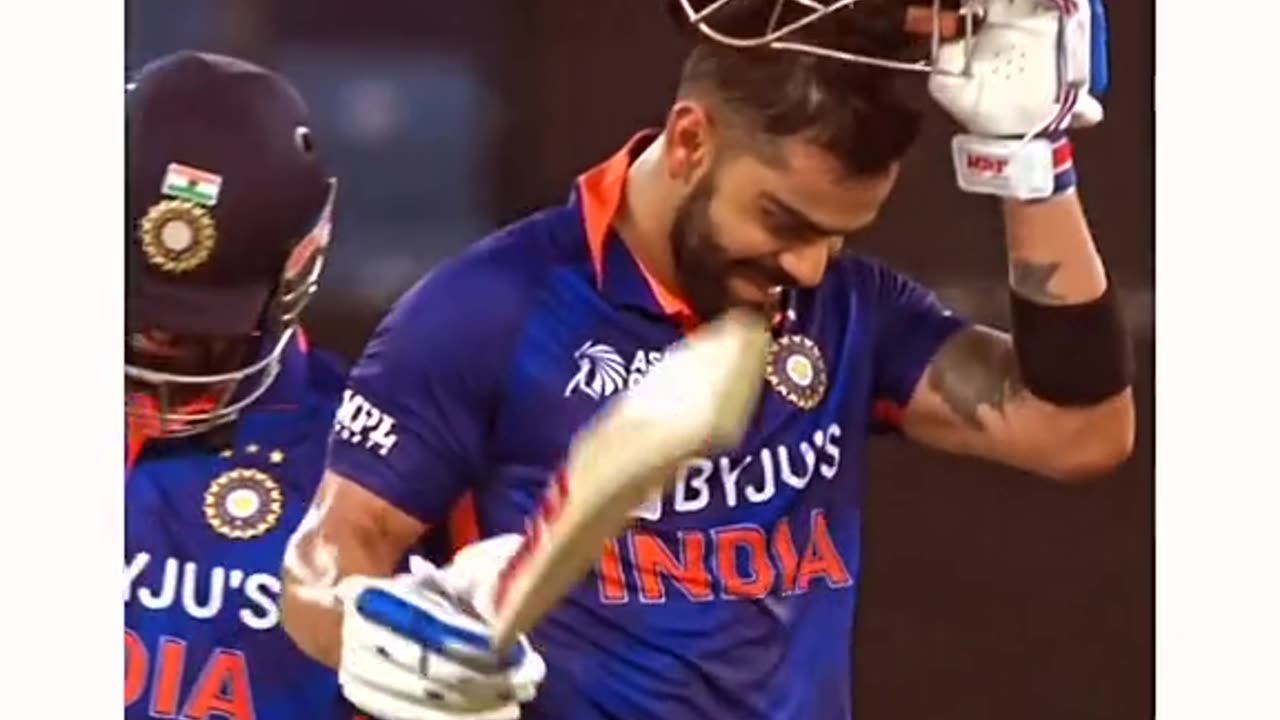 Crying century #virat #criket