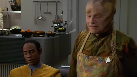 Star Trek: Voyager - Tuvok Kills Neelix