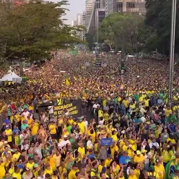 LULA DA SILVA IS ALONE