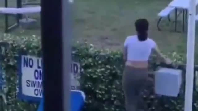 Like jumping a fence, or, how not to jump. kkkkk