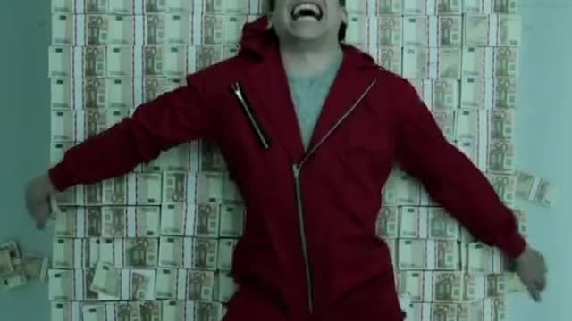 Funny video of the heroine of the TV series La Casa de Papel