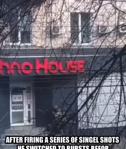 Russian soldier tries to loot Ukrainian tech store - he fails at the door