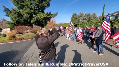 Patriot Mother unleashes on politician hiding in his house during lockdown.