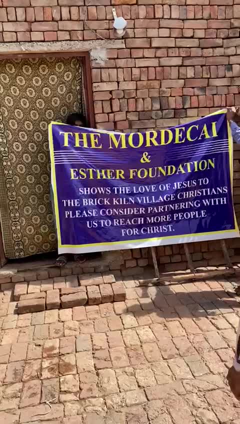 The "Brick Kiln Village" Christians need a school too. 9/13/22 Pakistan